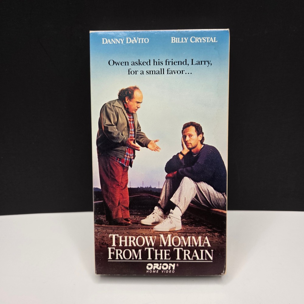 Throw Momma From the Train VHS Movie Danny DeVito Billy Crystal 1987 Orion Vtg